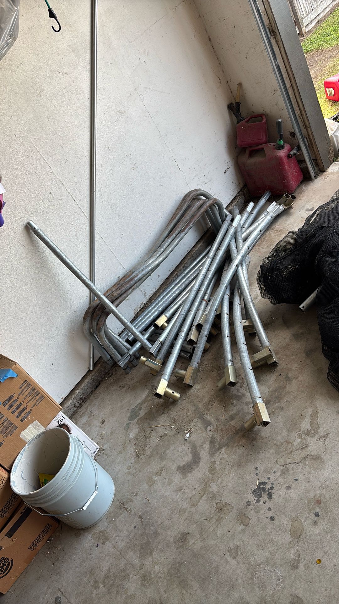 Big Trampoline 80$ OBO