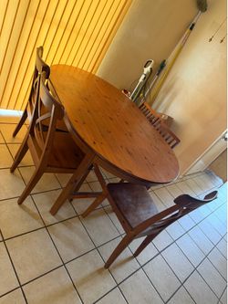 Table 5 chairs
