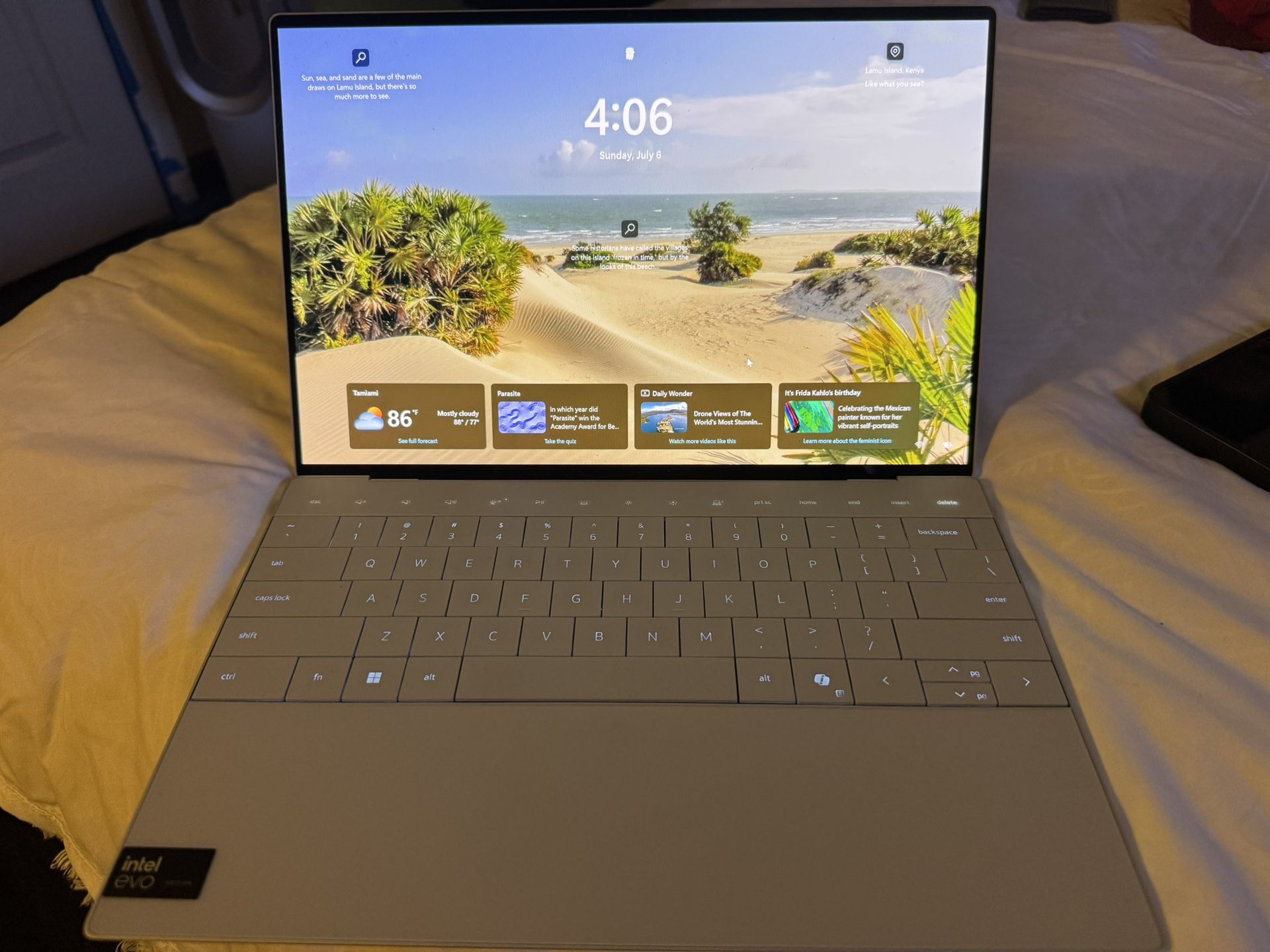 Dell XPS 13 Intel Ultra 7 155h (2024) OLED Touch Screen