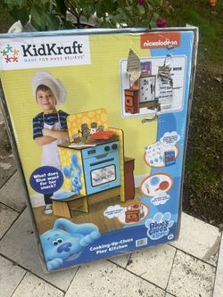 Kid Kraft Wooden Play Kitchen New 