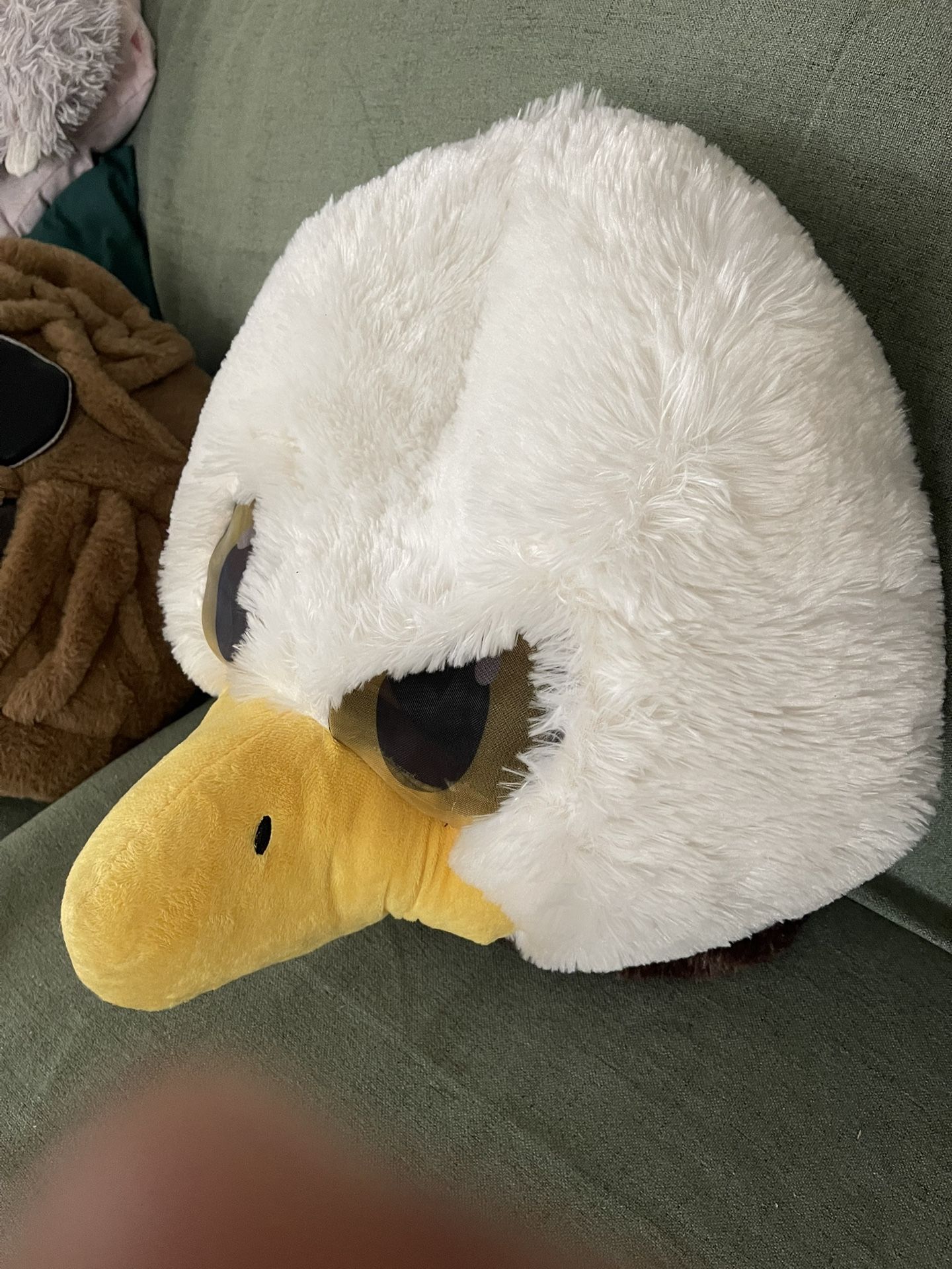 Eagle Adult Head Mask. And Bull Dog Mask . Good Condition. I’m Asking $40 For Both.