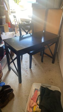 Desk And Chair 