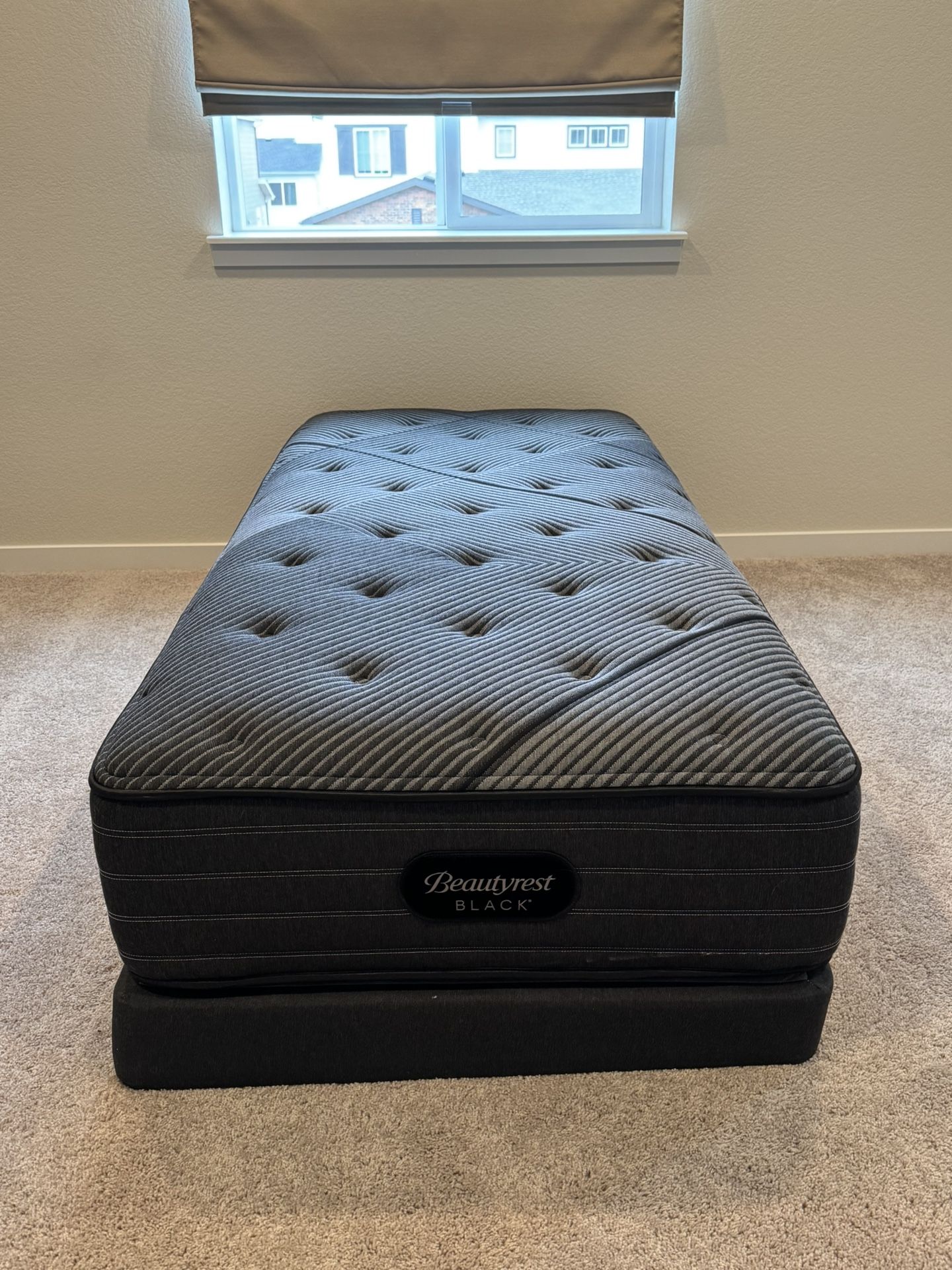 2 serta simmons beautyrest Twin XL Mattresses