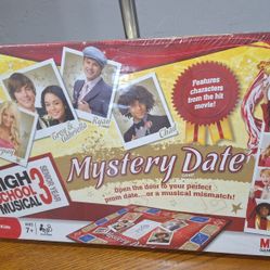 New! Disney’s MYSTERY DATE High School Musical 3  Senior Year Board Game 2008  SEALED!!
