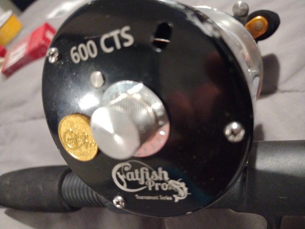 Shakespeare Tiger Rod With Catfish Pro Tournament Reel