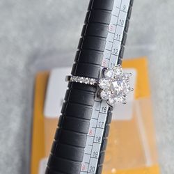 1ct SS925 Moissanite Diamonds Flower Design Ring Size 8