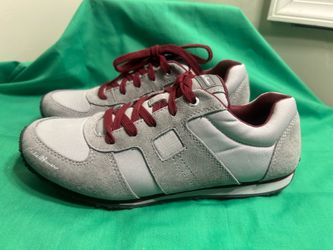 Eddie Bauer suede sneakers womens size 8.5 new no box
