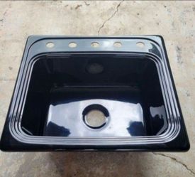 New Acrylic 5 Hole Black Sink 25x22x8-1/2 Others Avail. Look At My Profile. Light Scratches!