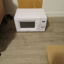 microwave in new condition