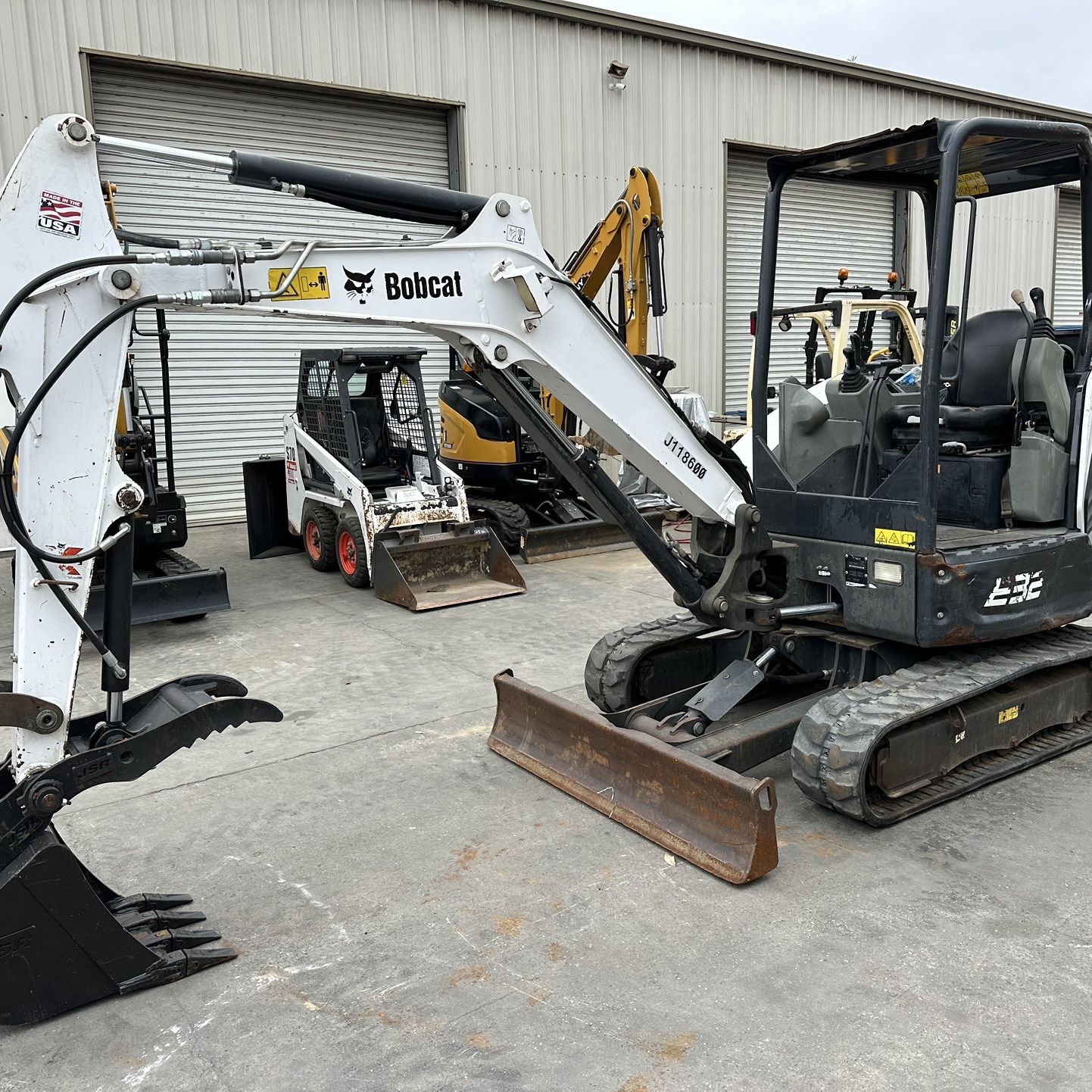 2018 Bobcat E32i