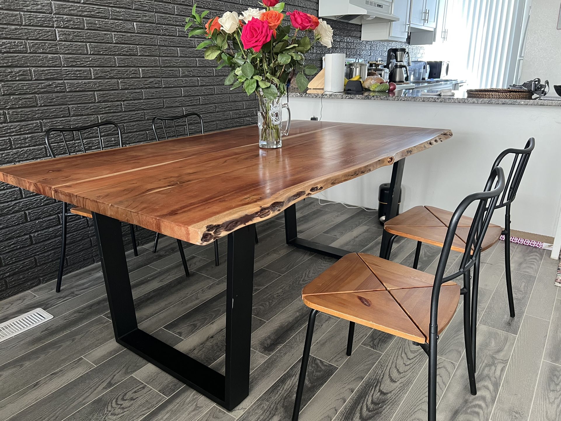 Dining Room Table and Chairs
