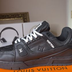Size 11 LV Trainers 