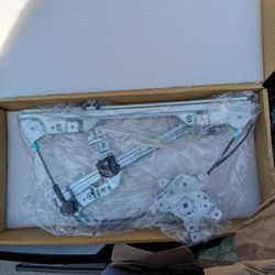 2004 NISSAN ALTIMA PASSENGER FRONT WINDOW REGULATOR 