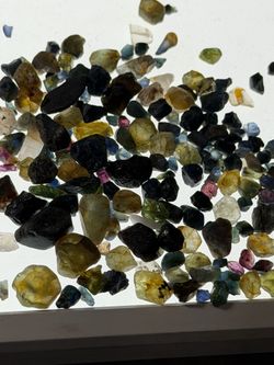 free 10 Australian sapphires by random cut