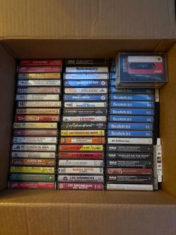 Various cassettes, mainly Spanish music