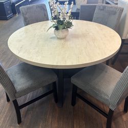 Round Dining Set 