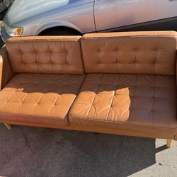 FREE COUCH MUST PICK UP TODAY 2/28/26