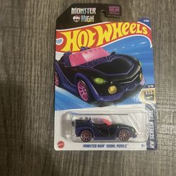 Néw hot wheels monster high ghoulie mobile