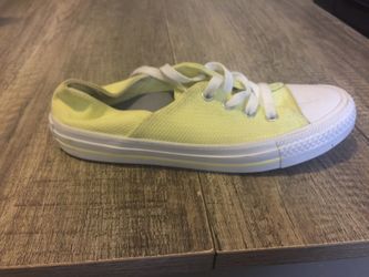 Converse size 5