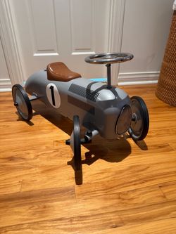 Metal race car for kids
