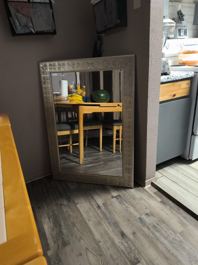 I Have This Big Mirror It's For Sale Good Condition