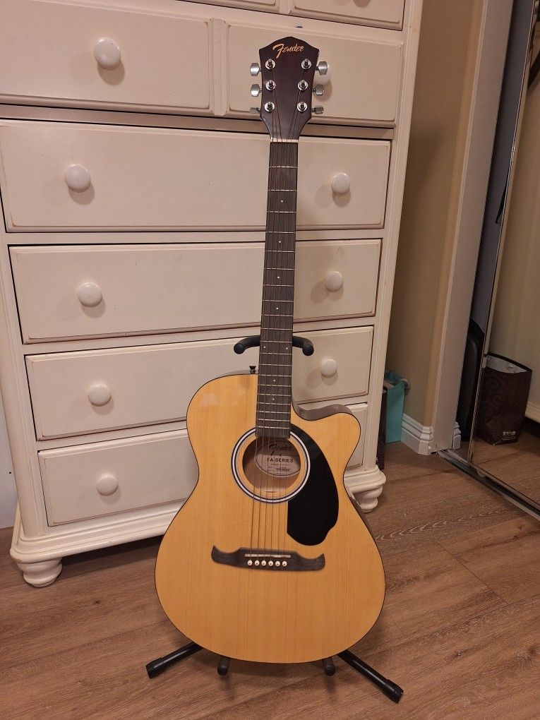 Used Fender FA-135CE Concert Natural Acoustic Electric Guitar with Bag & Strap