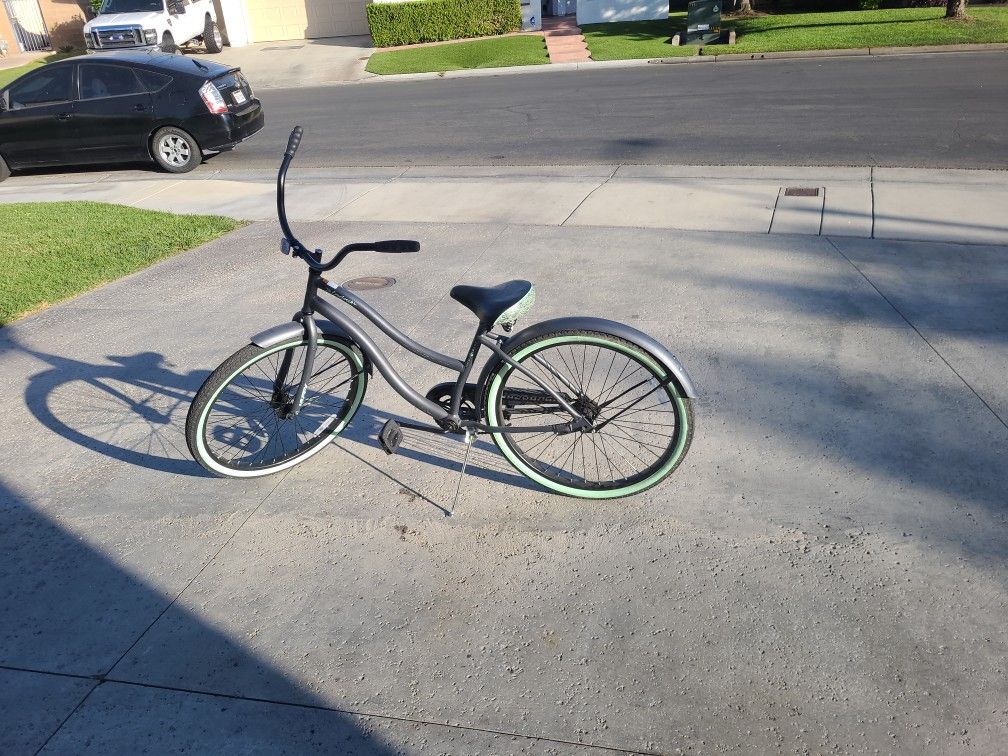 Huffy Beach Crusier