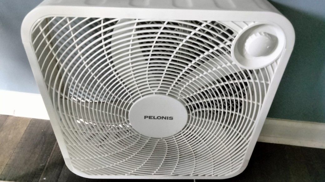 Pelonis window fan