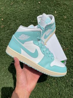 Sz 11 Womem (9.5 Men) Jordan $70 FIRM NO TRADES