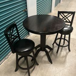Very Nice HIGHTOP Table W/2 swivelChairs