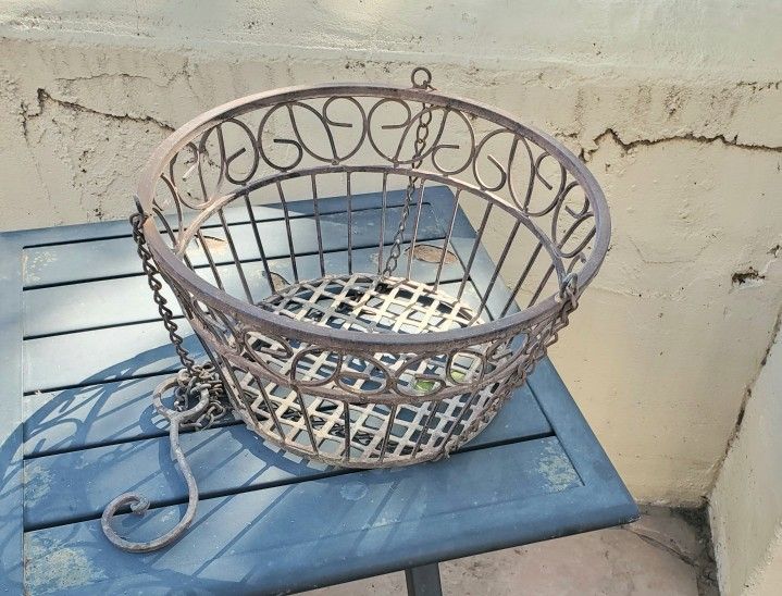 Iron Hanging Flower Pot Basket 