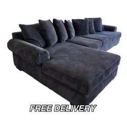 LIKE NEW EXTRA WIDE EXTRA DEEP SEATS SECTIONAL SOFA COUCH SALA  FREE DELIVERY