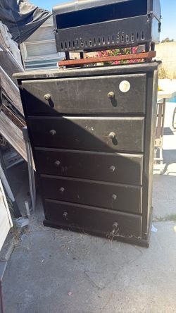 Free for pick up bedroom drawer