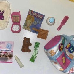AMERICAN GIRL DOLL SLEEPOVER SET WITH GRIN PINS PLEASANT COMPANY