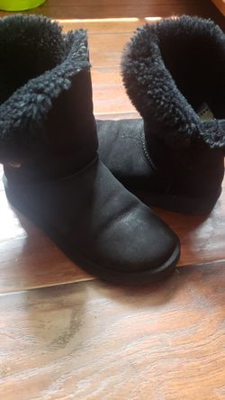 Uggs sz 7 womans