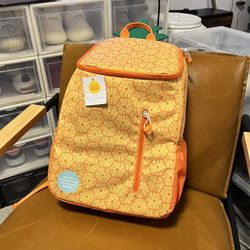 BRAND NEW 7.5qt Pineapple Cooler Backpack
