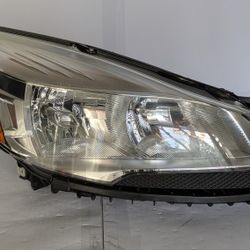 2013-2016 OEM Ford Escape SE, Halogen Headlight Right Passenger Side