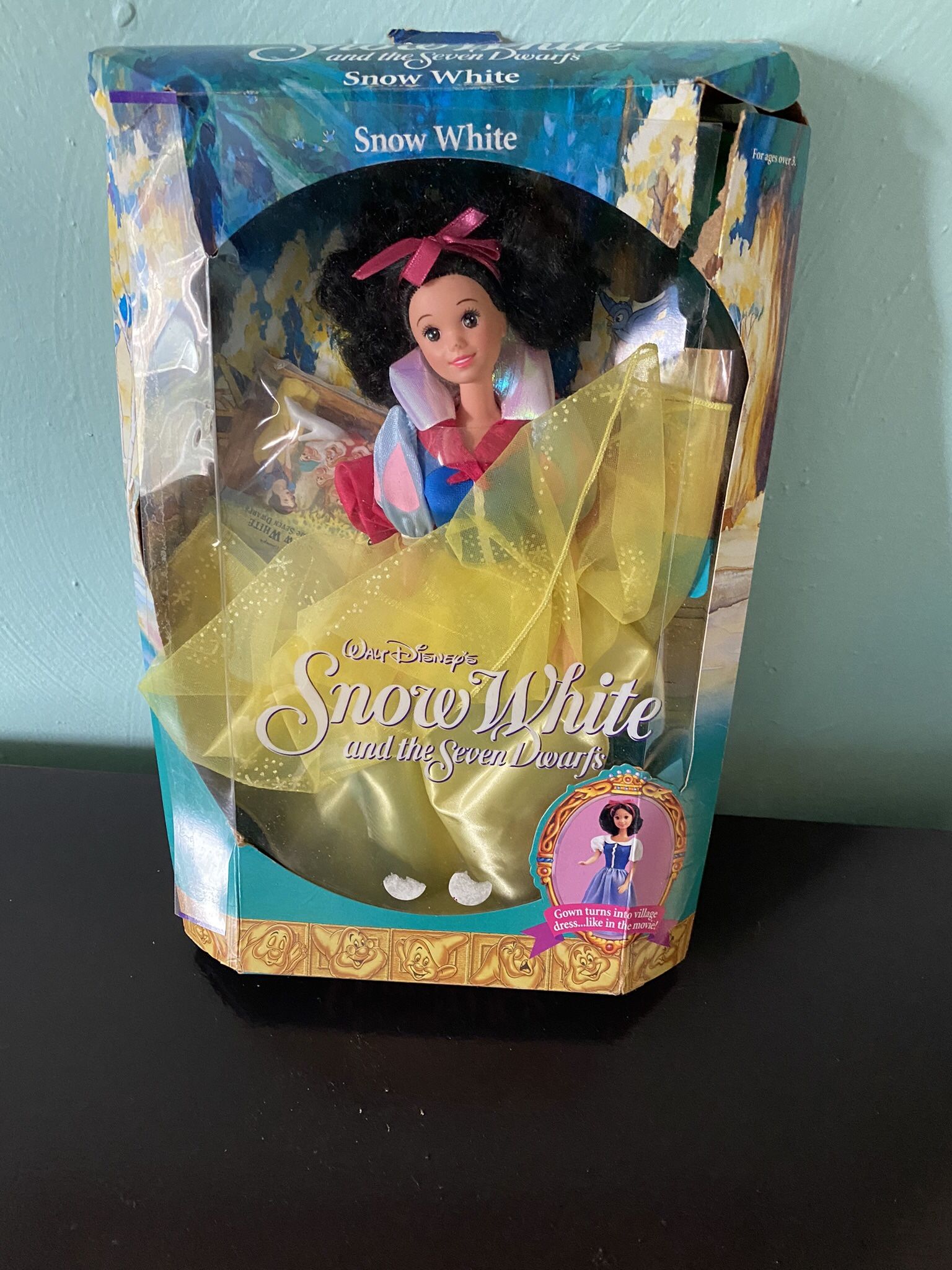 Walt Disney Classic Snow White Princess Doll