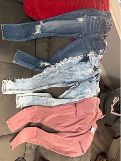 Women’s Jeans Bundle - 3 Pairs