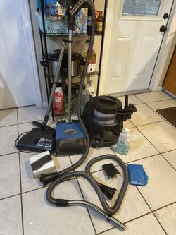 Rainbow Vacumn And Shampooer