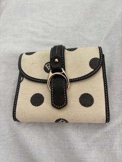 Dooney and Bourke wallet Pika  Dot