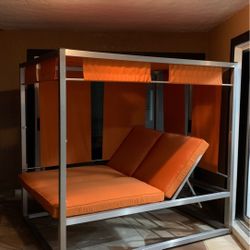 Hemingway Daybed  aluminum frame Orange cushions & curtains