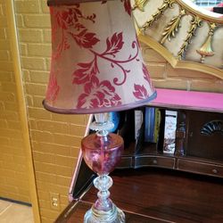 Like New Vintage Lamp 