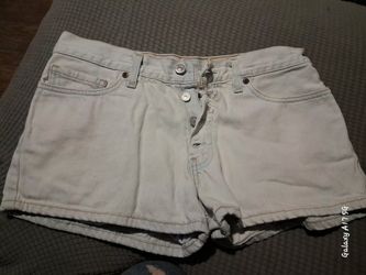 Women's Levi's Shorts