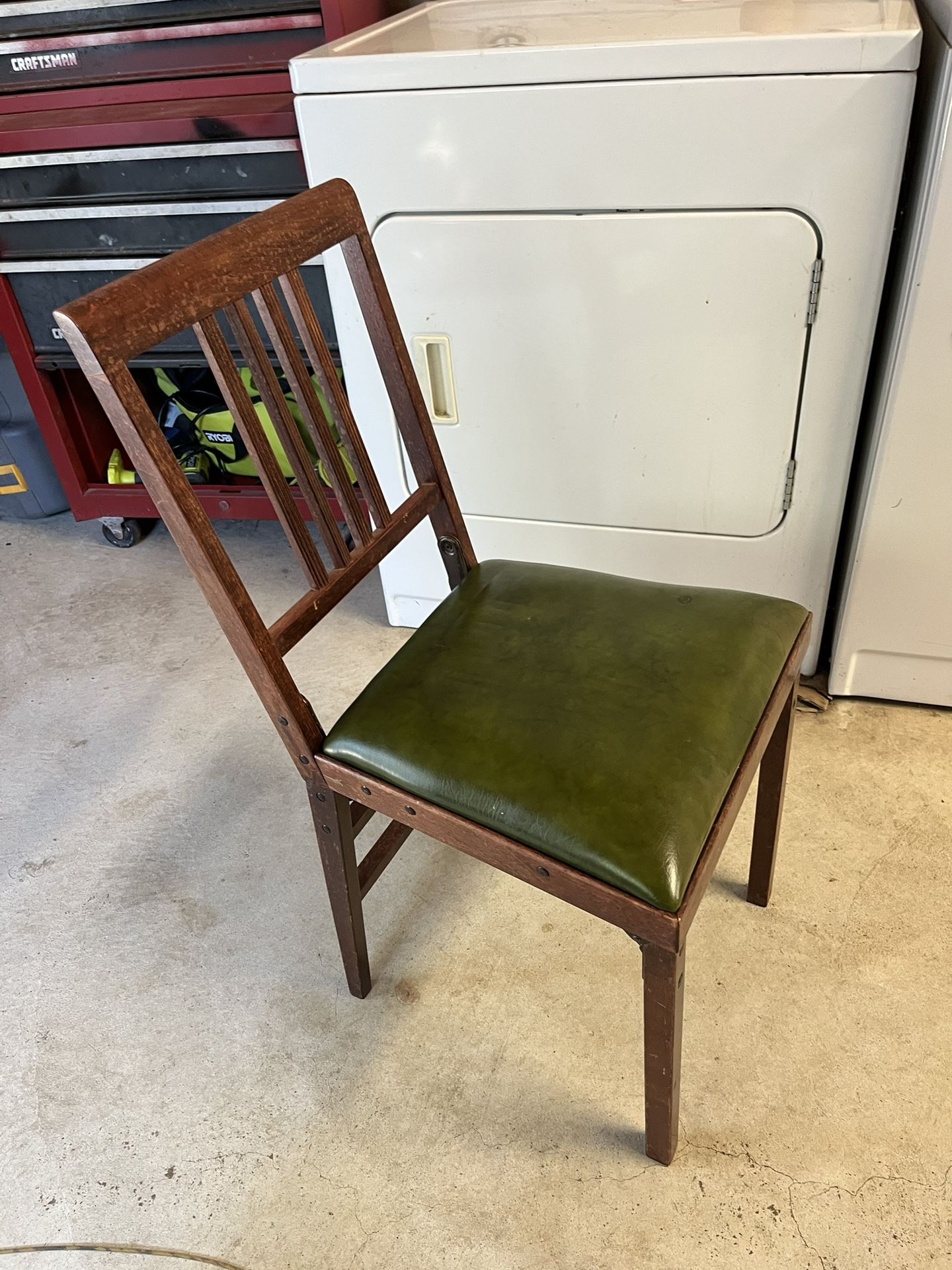Leg-O-Matic Chair