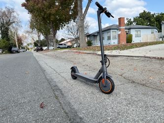 Electric scooter