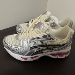 Gel Kayano 14 'Cream Sweet Pink Size 6 