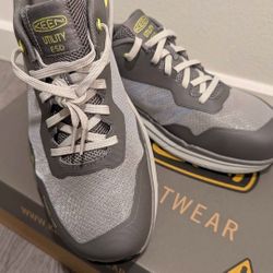 New KEEN Utility Sneakers - Size 44 (US 10.5 EE)