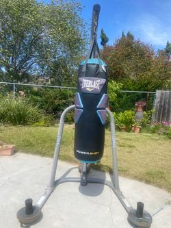Everlast Heavy Bag With Stand!