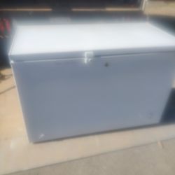 No Frost Chest Type Freezer GE